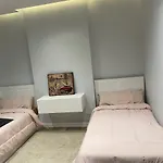 Penthouse 2Br-للعائلات فقط