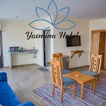 Yassmina Hotel