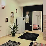 Mandala Lodge Beachfront Seaview Apt 1