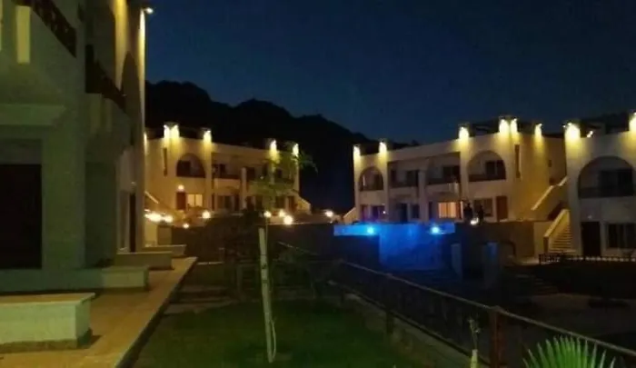 Sunny Dahab
