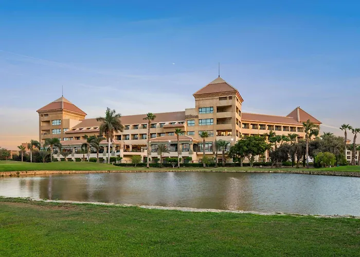 Hilton Pyramids Golf