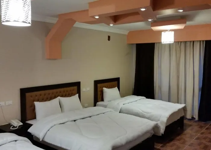 Mandarin Hostel