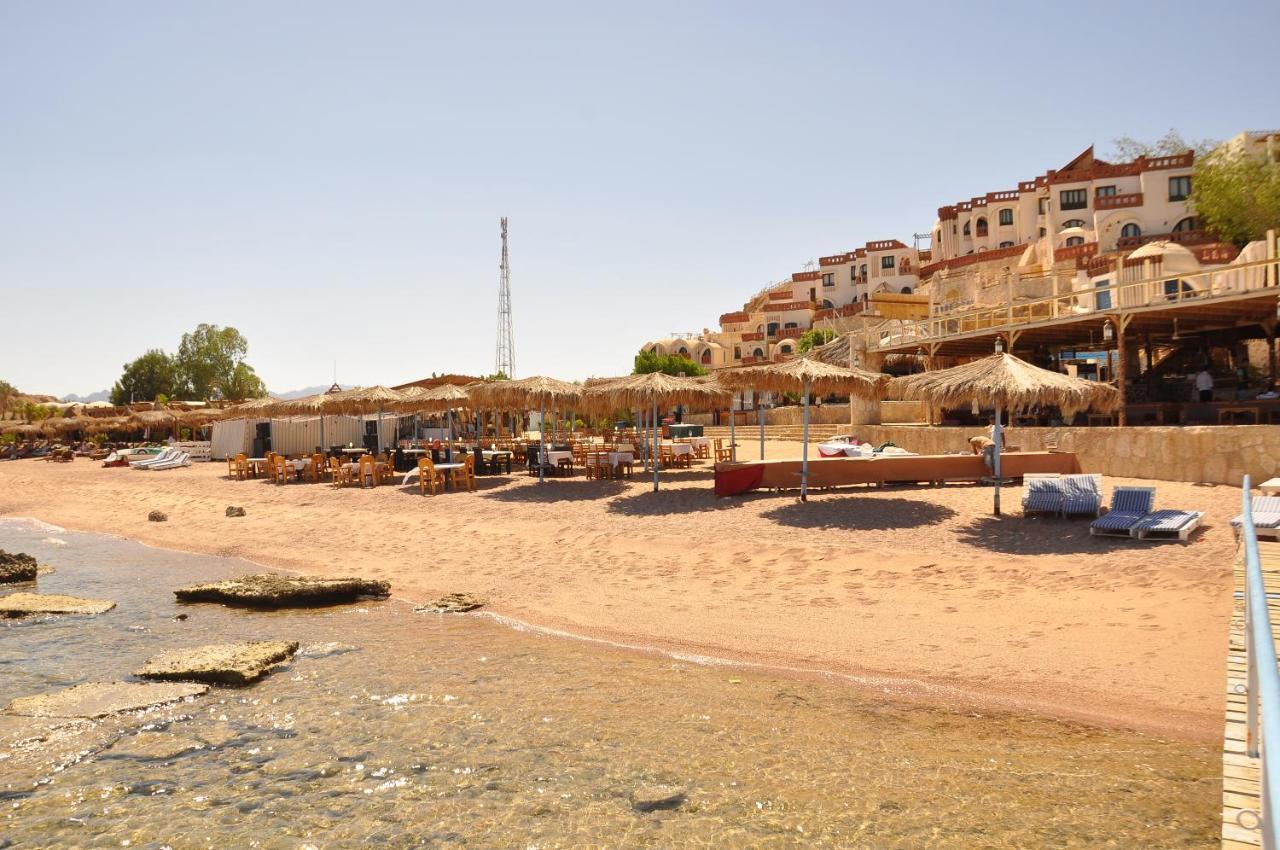 Umbi Sharks Bay Diving Village 3*