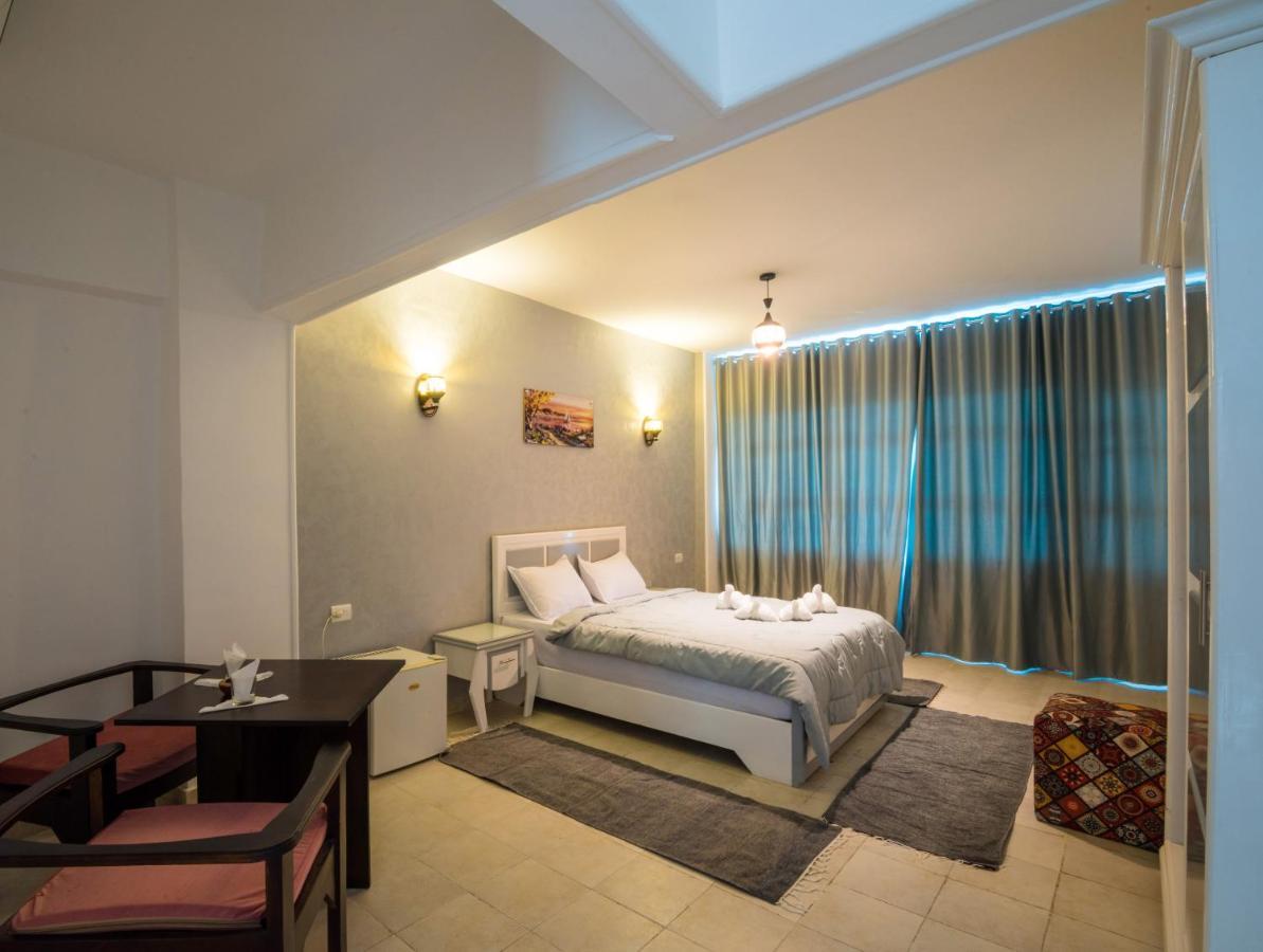 Golden Heights Aqua Park 3*