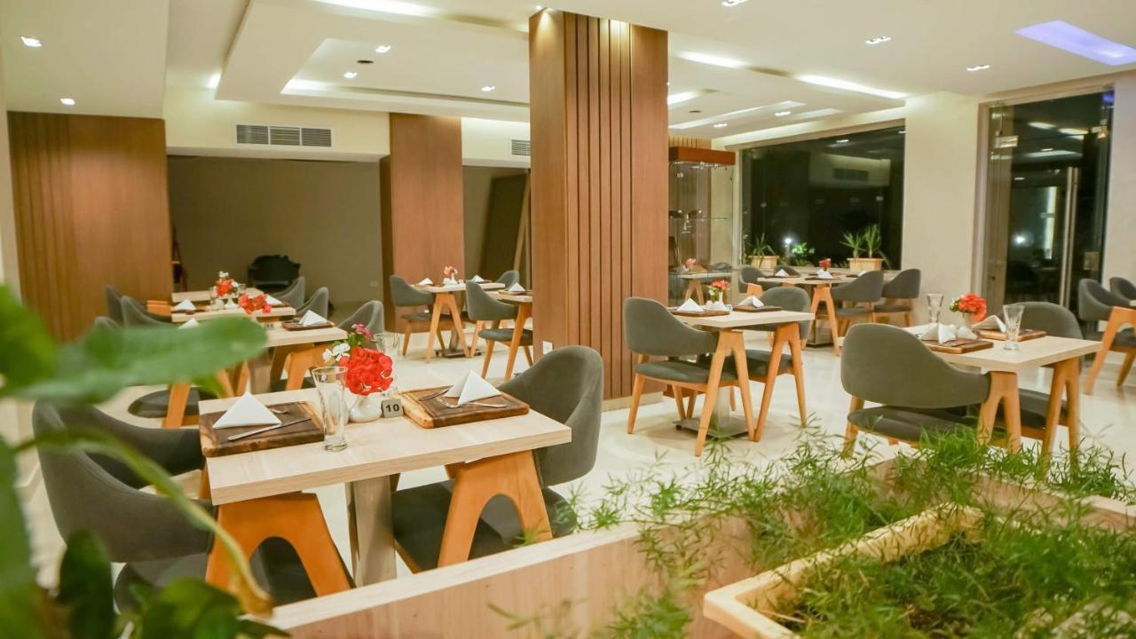Rivoli Aparthotel 4*