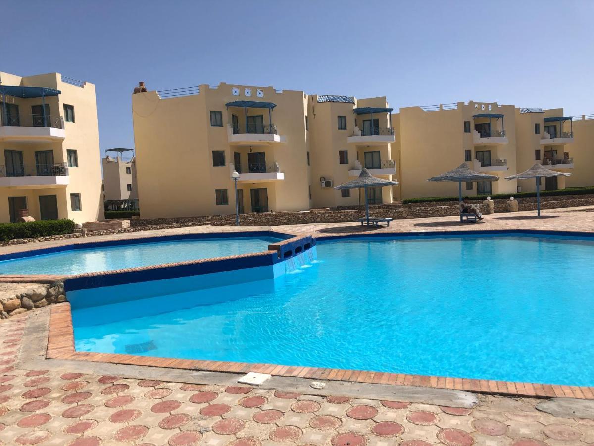Cozy Sunny Ground With Terrace-ras Sudr Chaletu Ras Sedr
