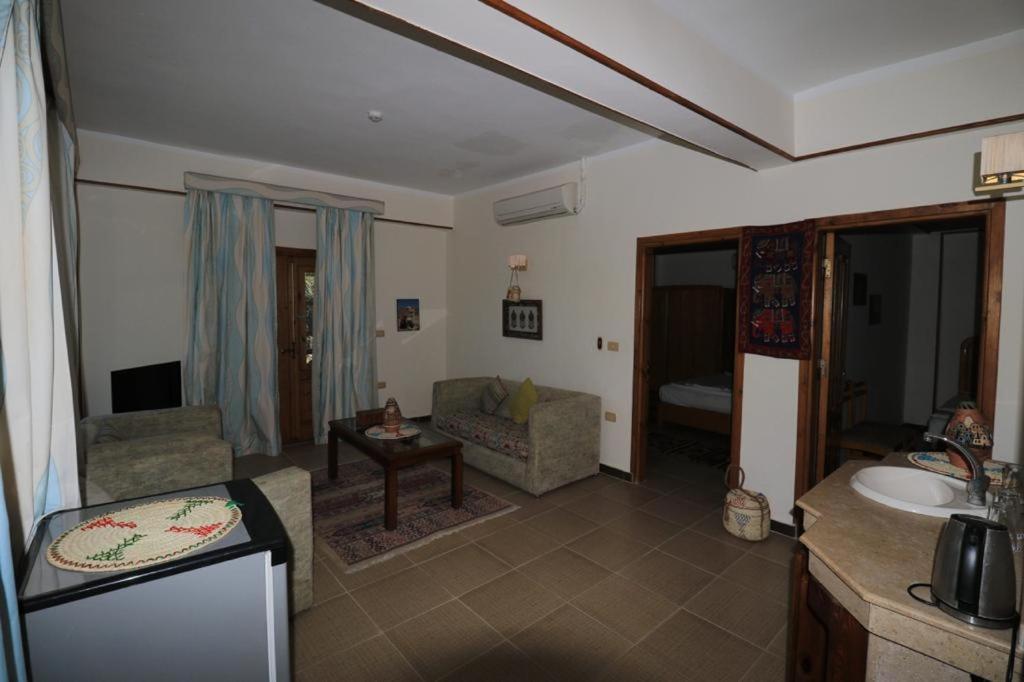 Acacia Resort