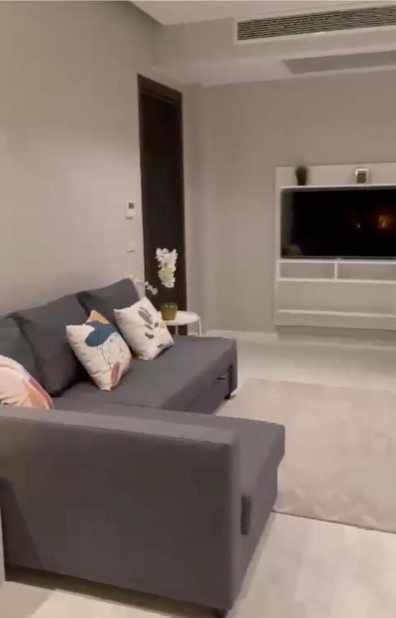 Apartment Penthouse 2br-للعائلات فقط Cairo