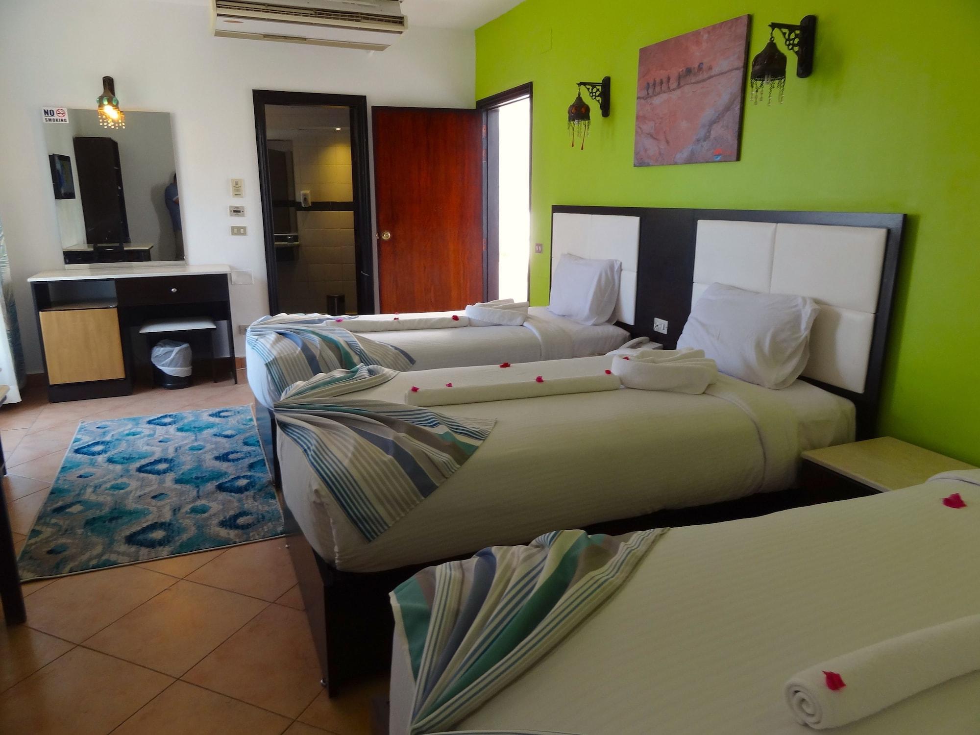 Resort Naama Blue