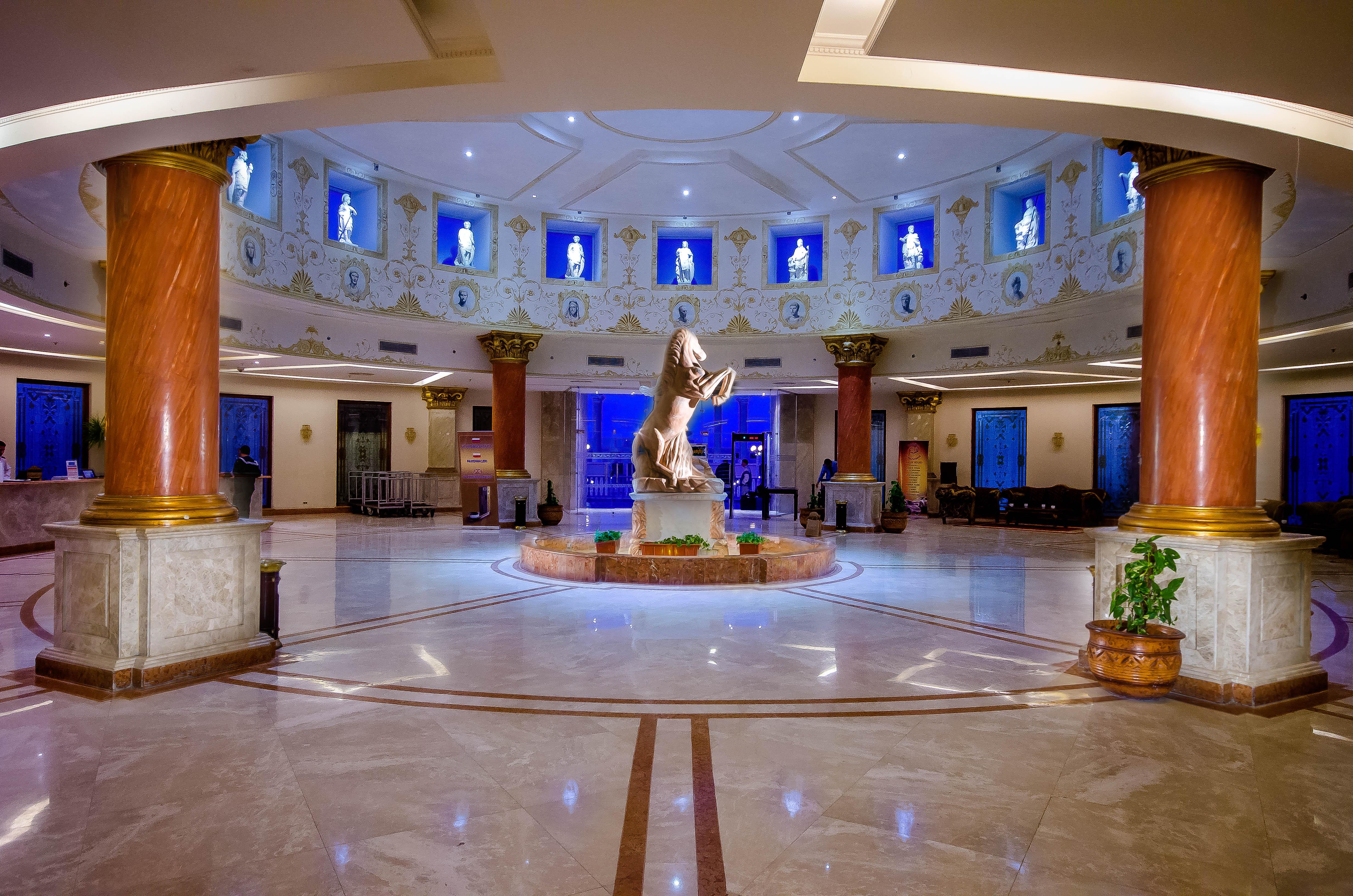 Titanic Palace Complex 5*