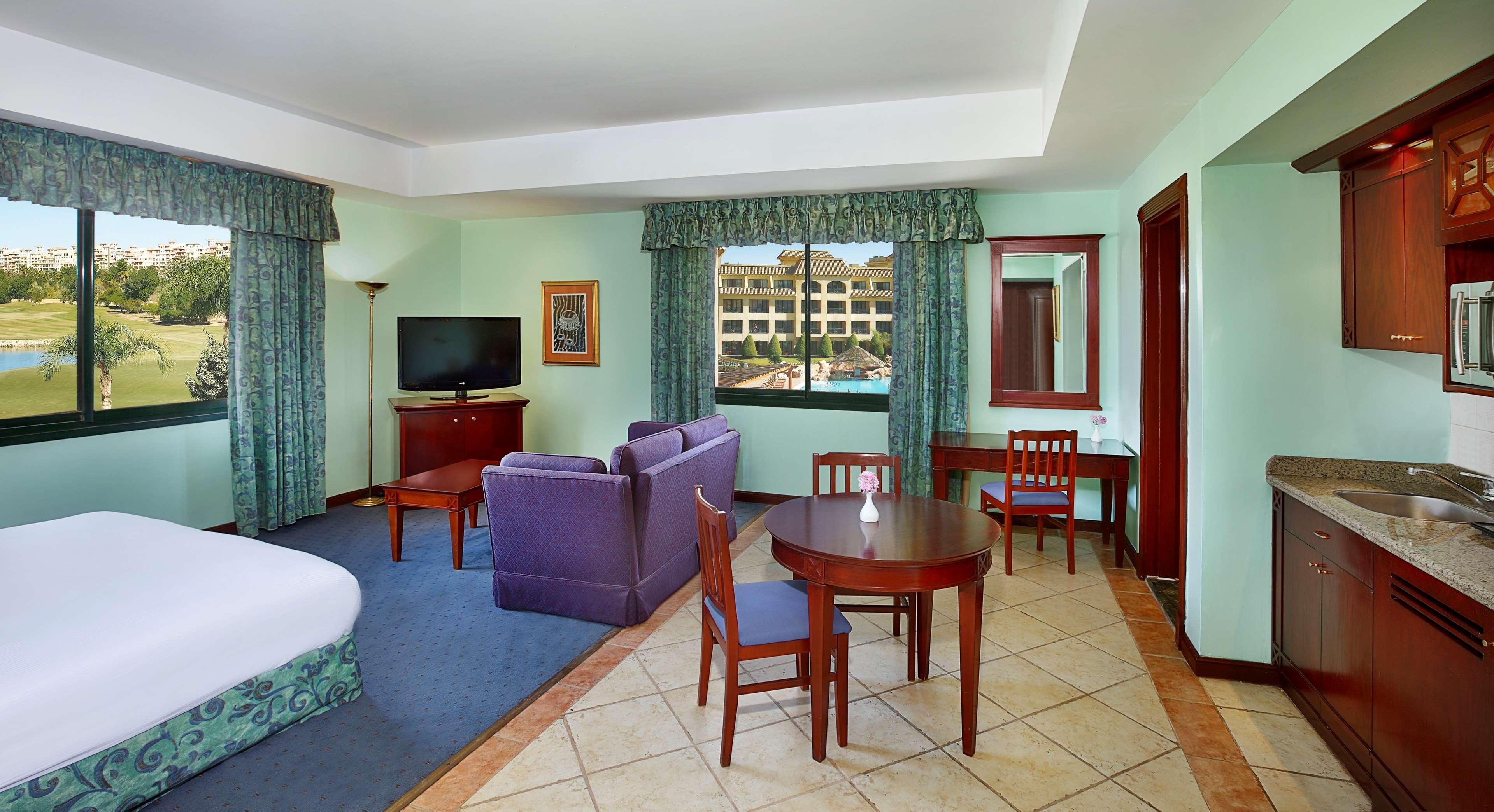 Resort Hilton Pyramids Golf 5*