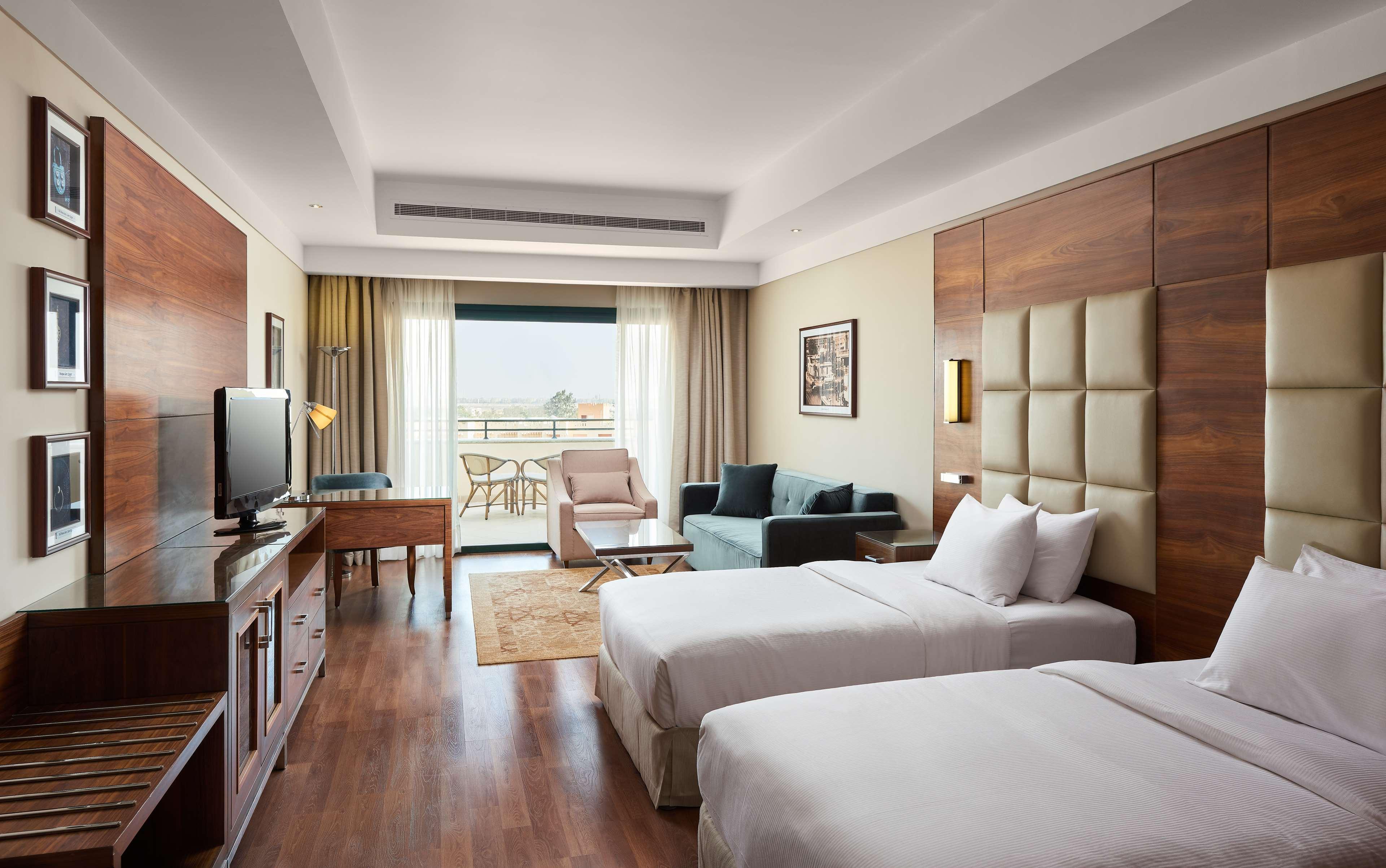 Hilton Pyramids Golf 5* 6th of October City