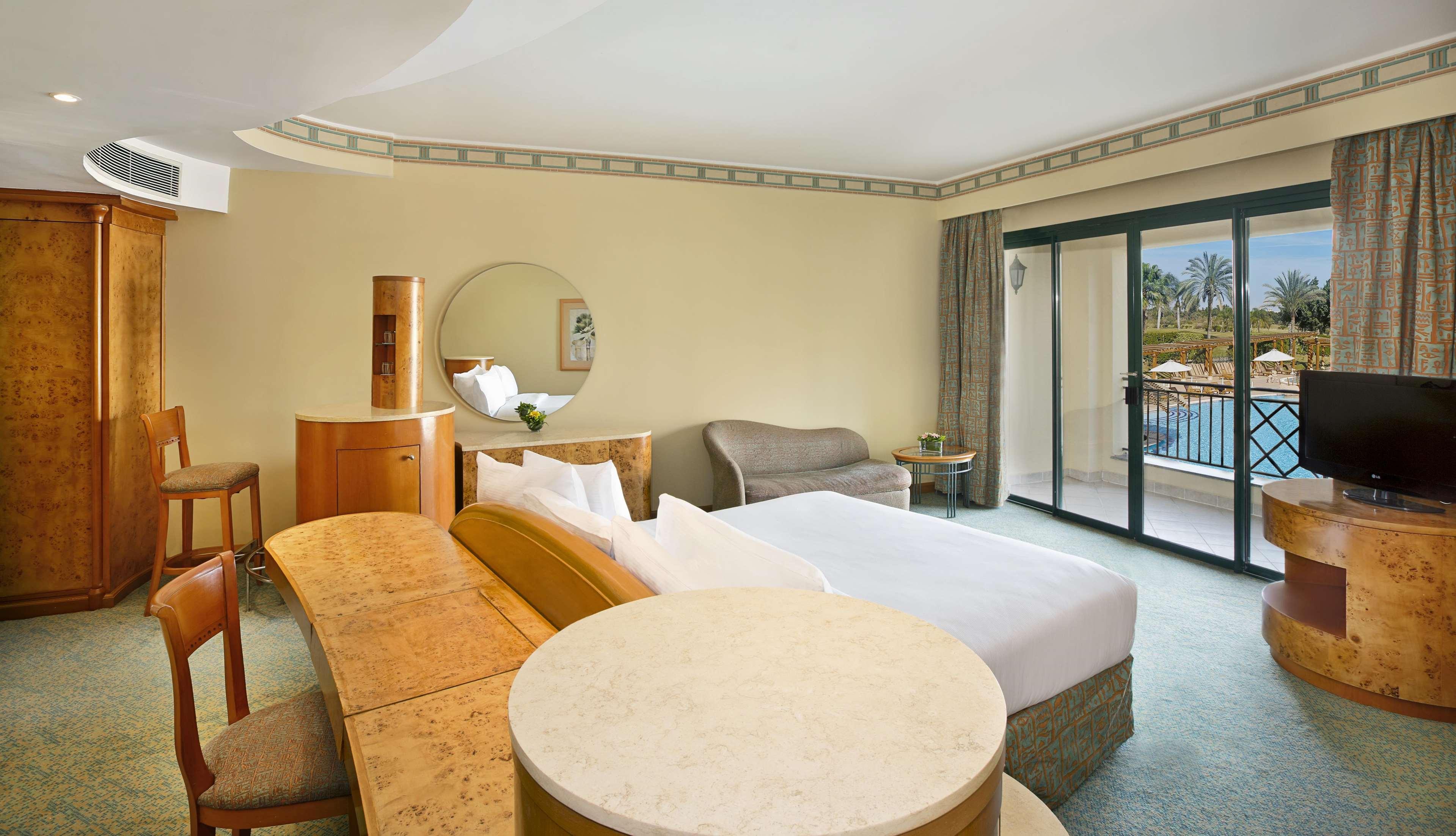 Hilton Pyramids Golf Resort