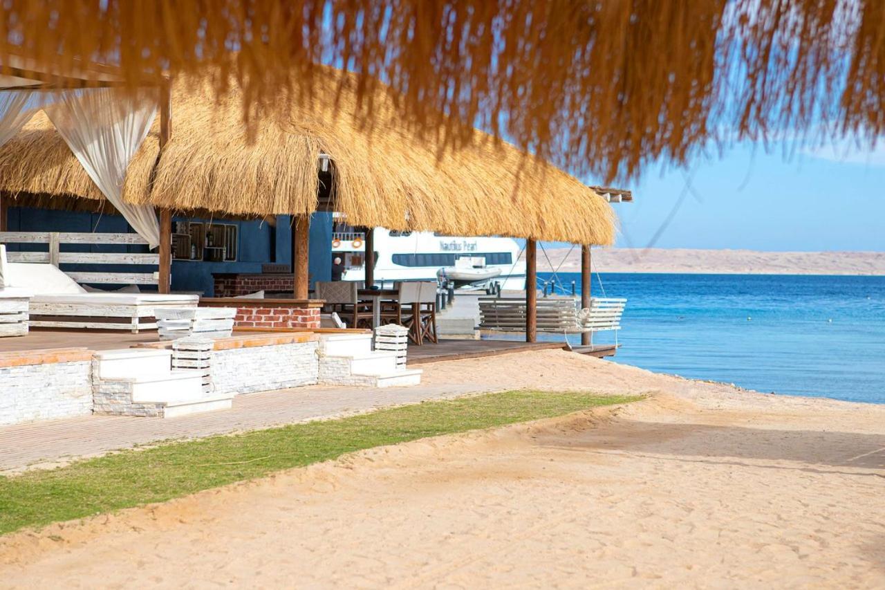Hotel The Bay Marina *