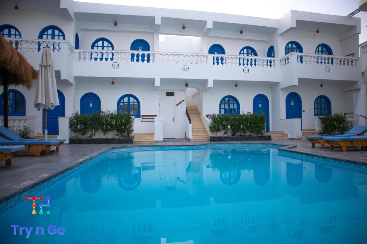 Sea Horse Hotel