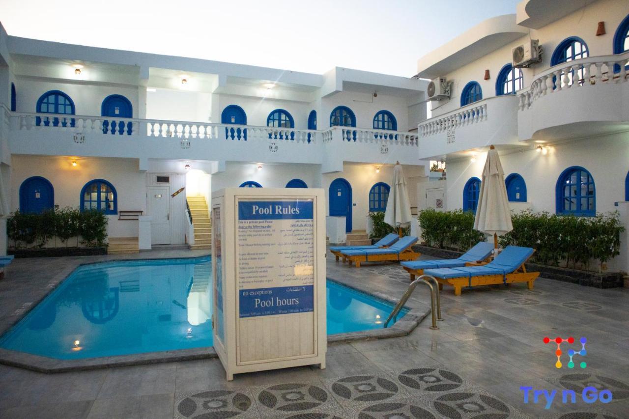 Sea Horse Hotel