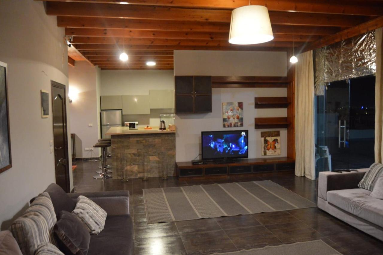 Askyhomes Apartment