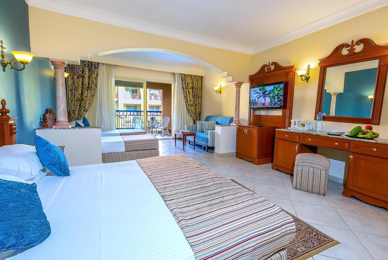 Titanic Palace Complex Hurghada