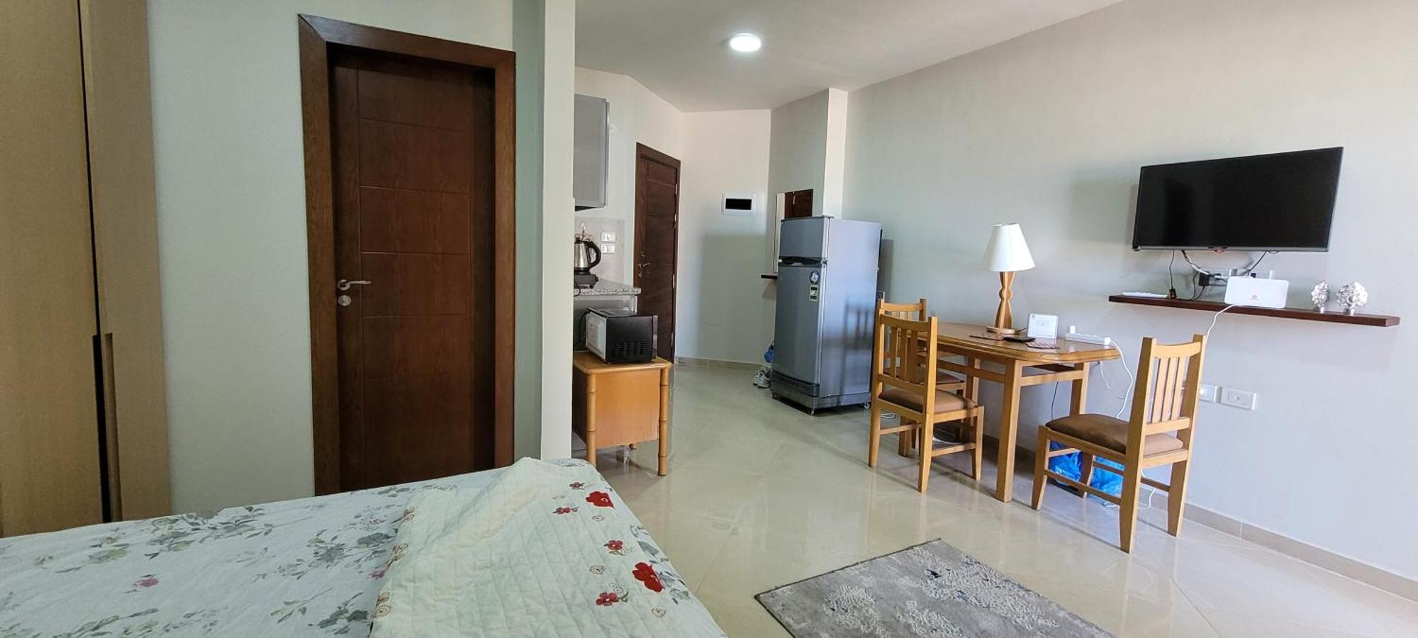 Apartment With Seaview, Amazing For Couples, Sunny & Seaview & Free Wi-fi Hurghada