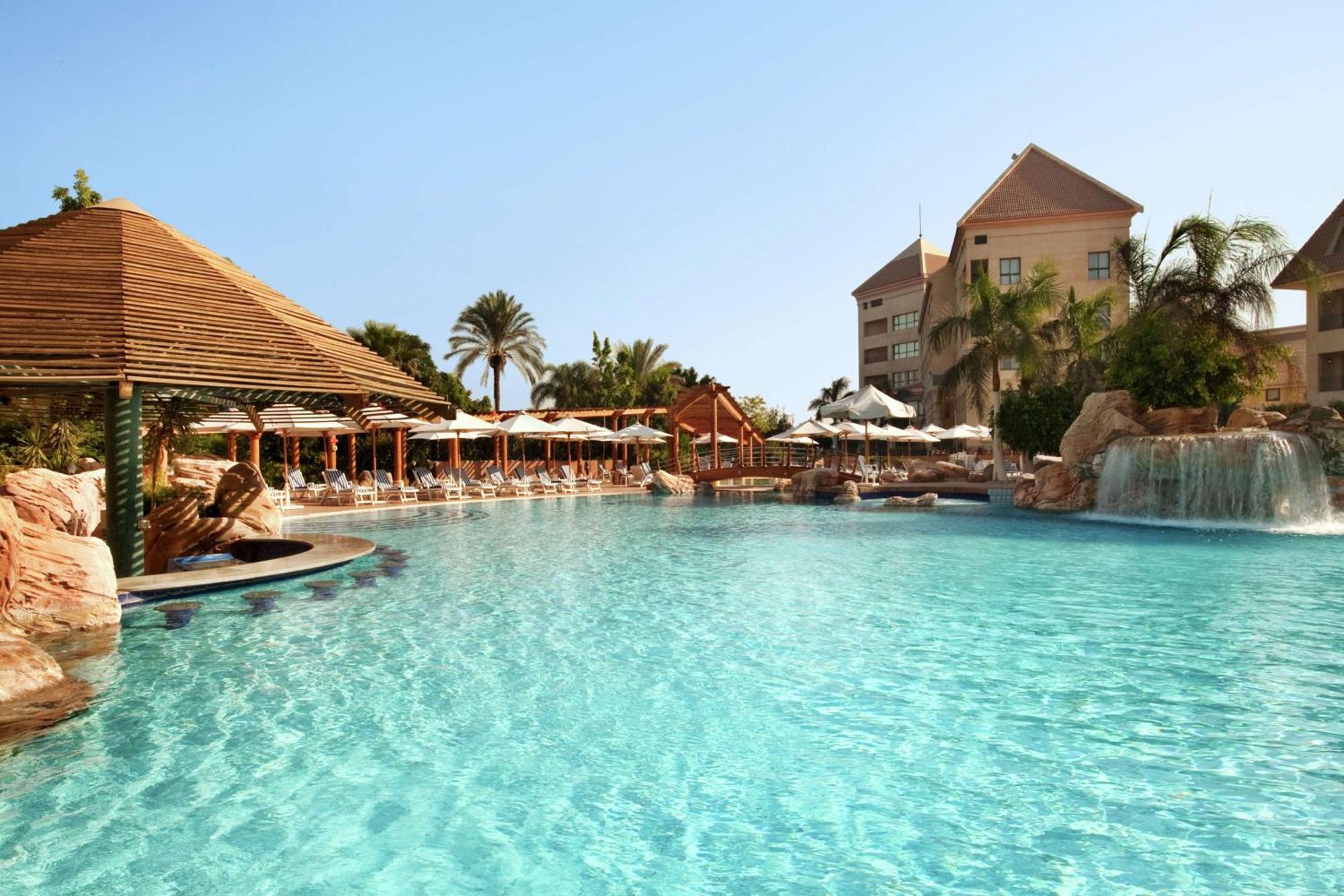 Hilton Pyramids Golf 5*