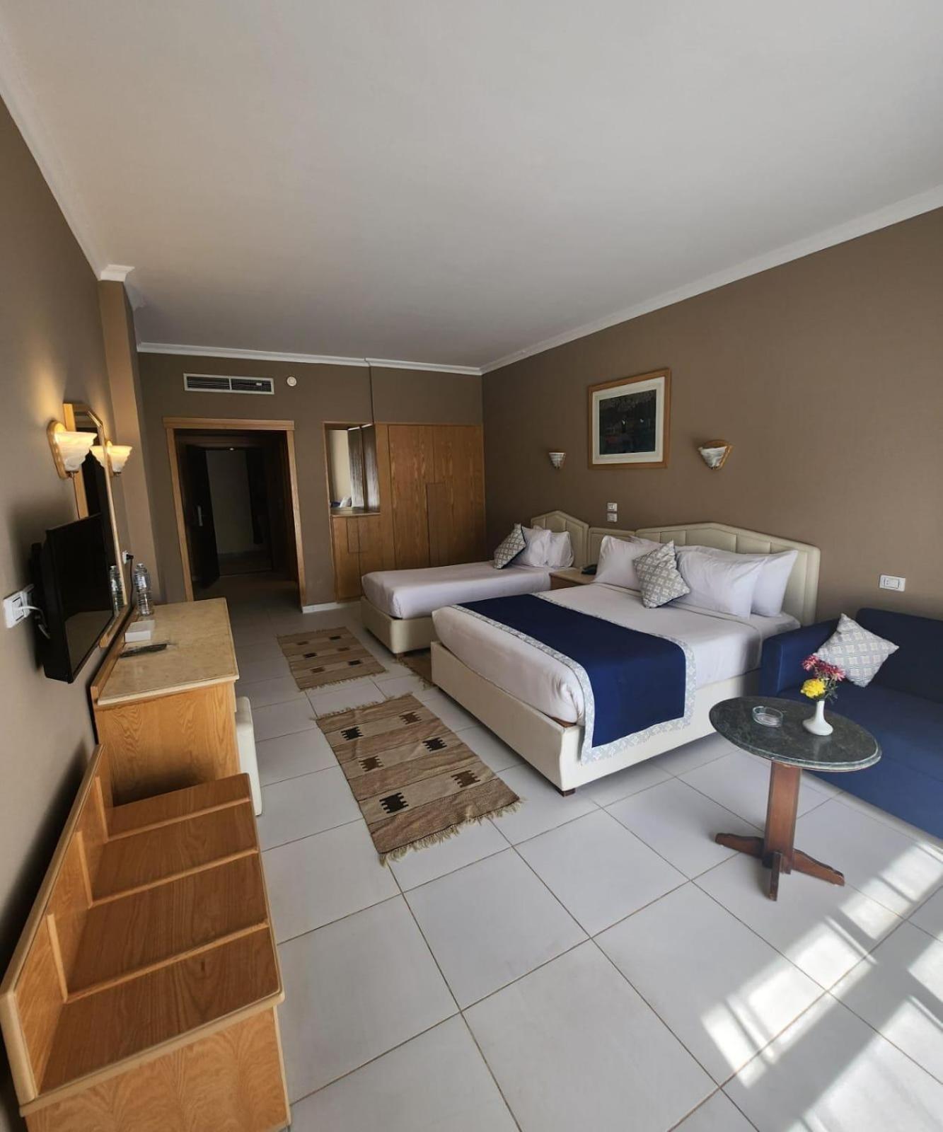 Regina And Aqua Park Resort 4*