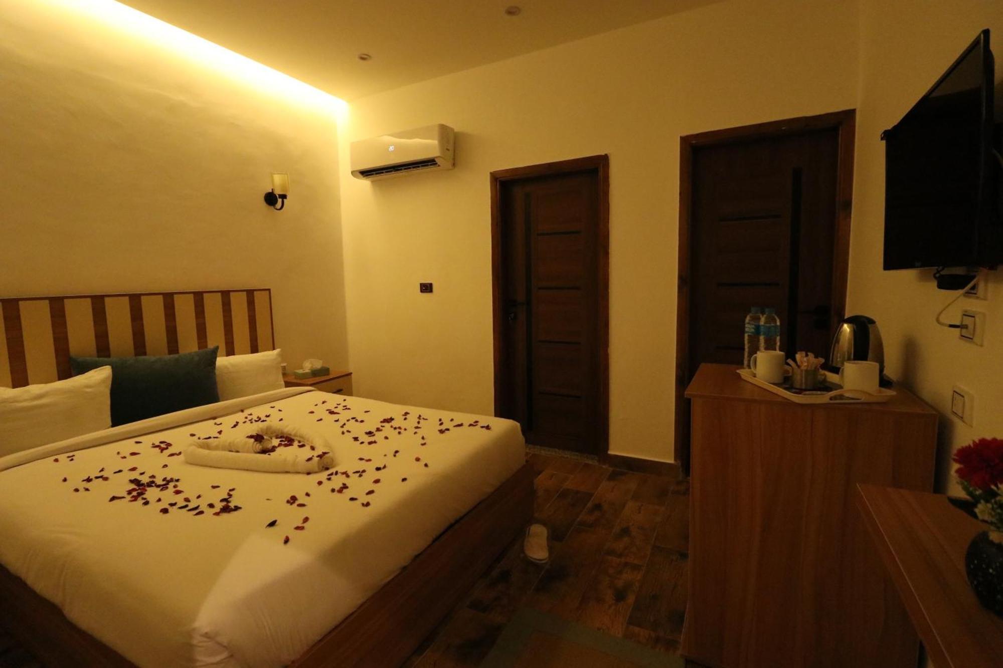 West Pyramids Hotel 3*