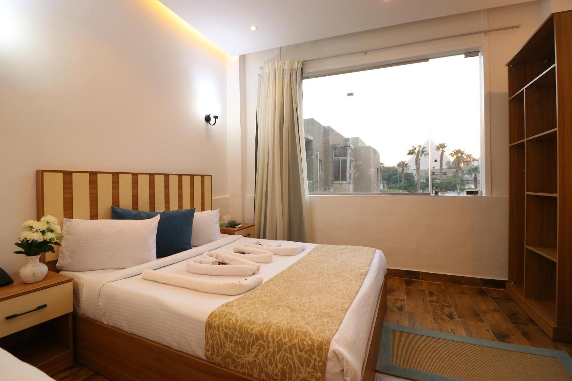Hotel West Pyramids