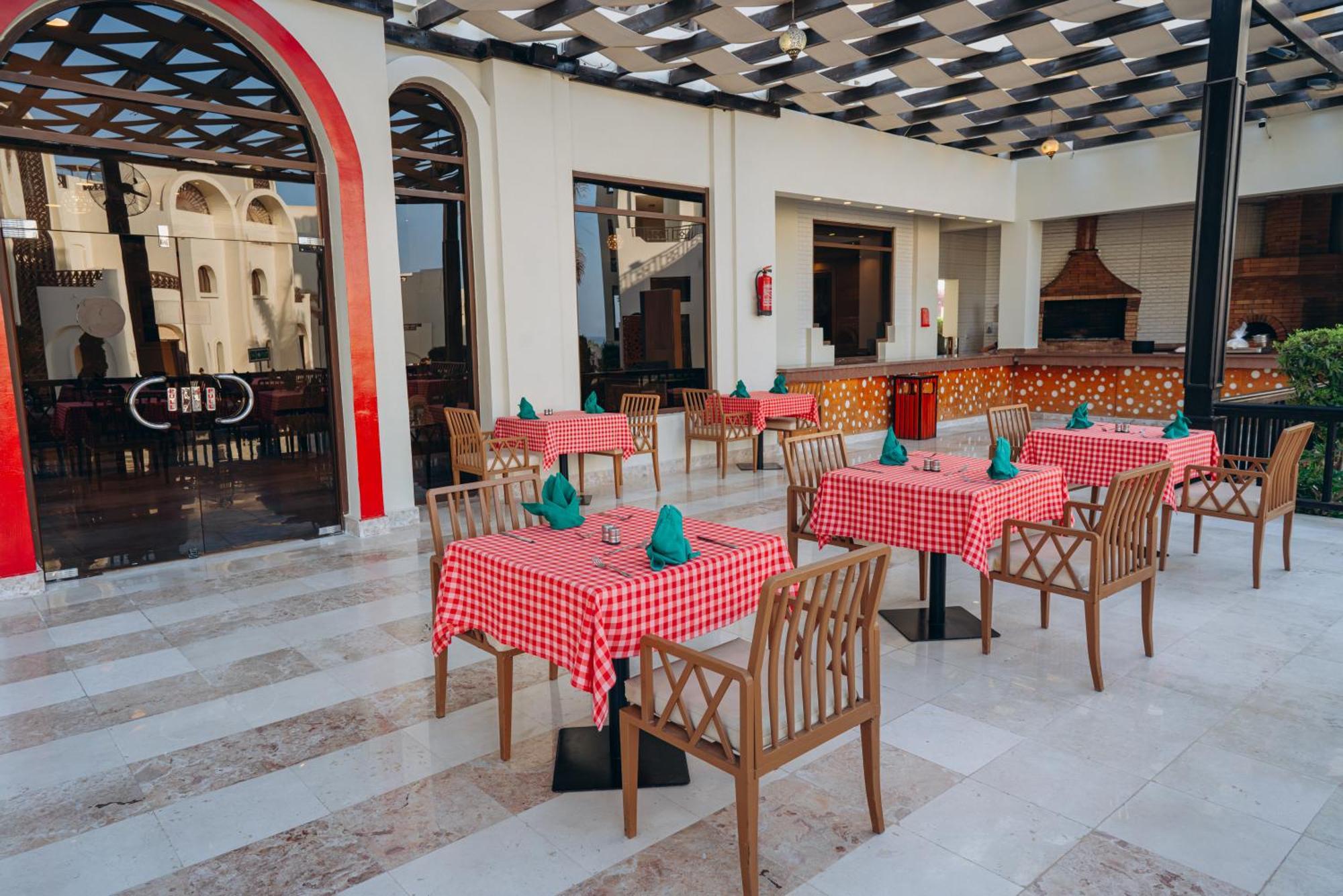 Resort Gravity & Aqua Park Sahl Hasheesh Families And Couples Only 5*