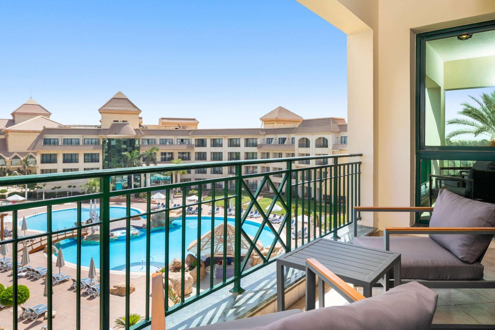 Hilton Pyramids Golf Resort