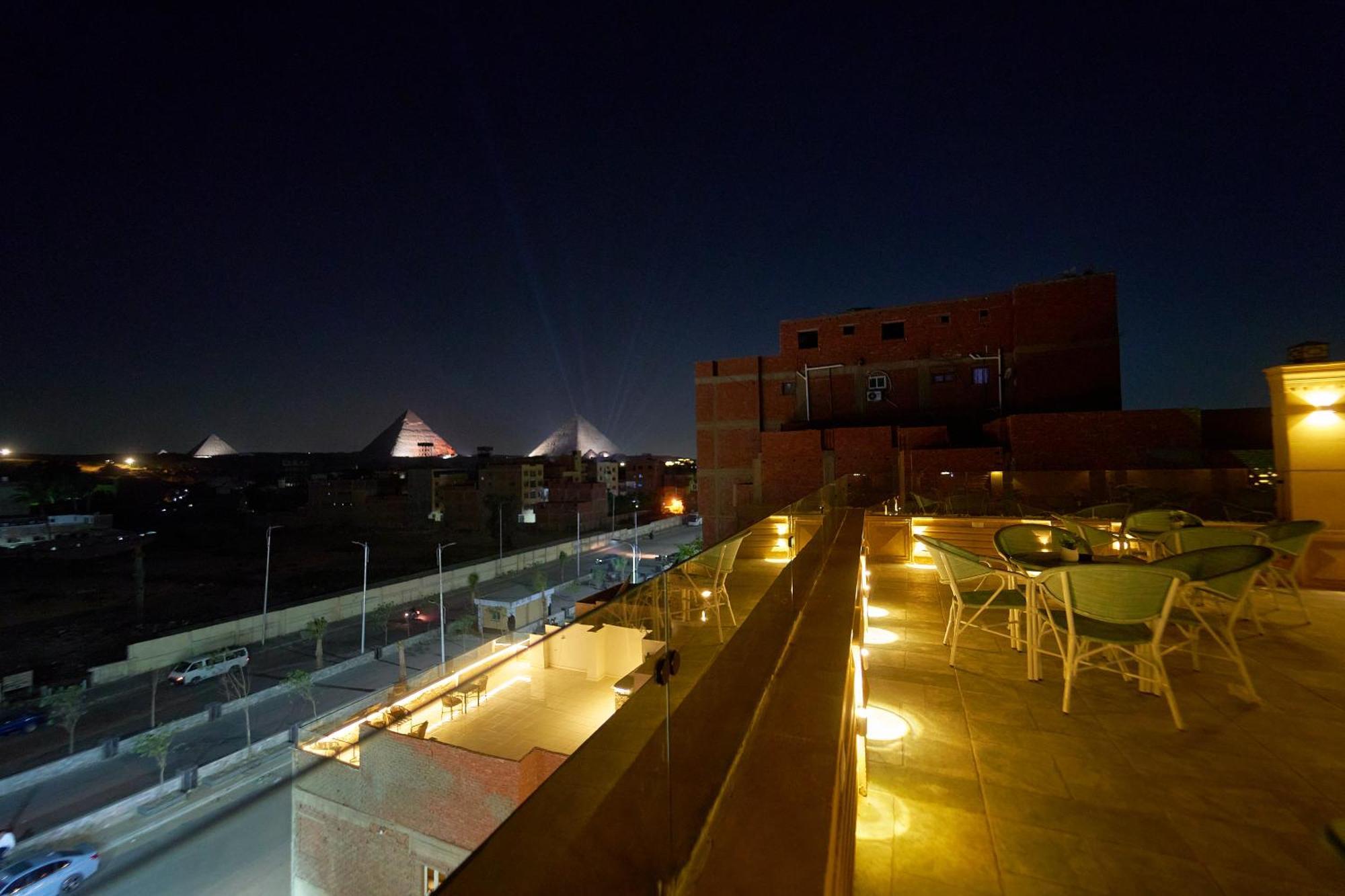 Crown Pyramids View 3* Giza