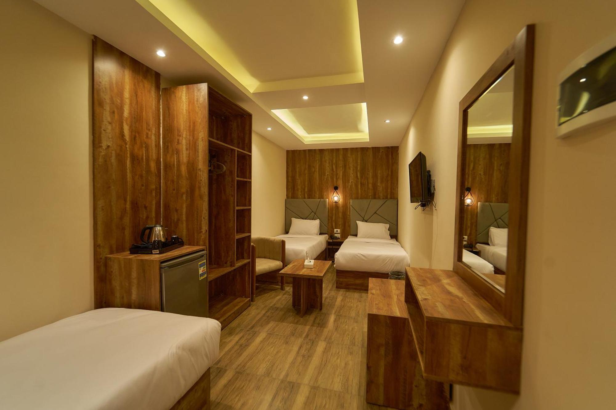 Crown Pyramids View Hotel 3*