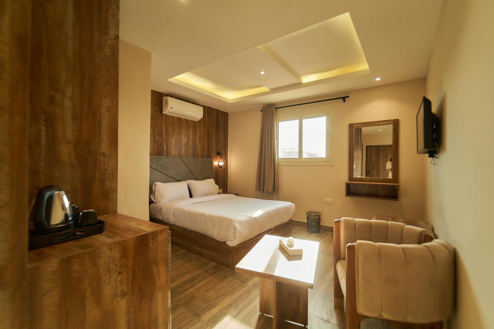 Crown Pyramids View 3* Giza
