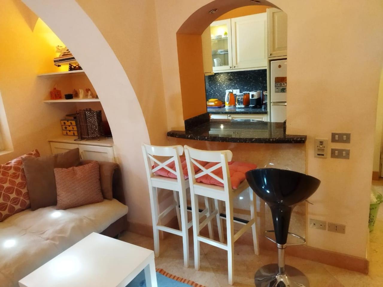 Down-town Kafr El Gouna 1-bd Ground Floor Apartment *