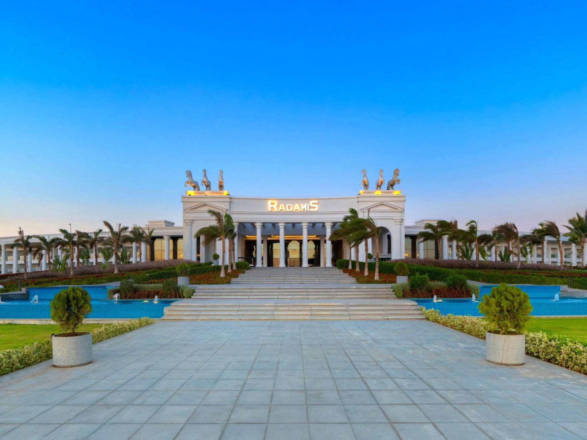 Rixos Radamis Sheikh - Free Jennifer Lopez Concert Access July 4 - 2 Kids Free 5*