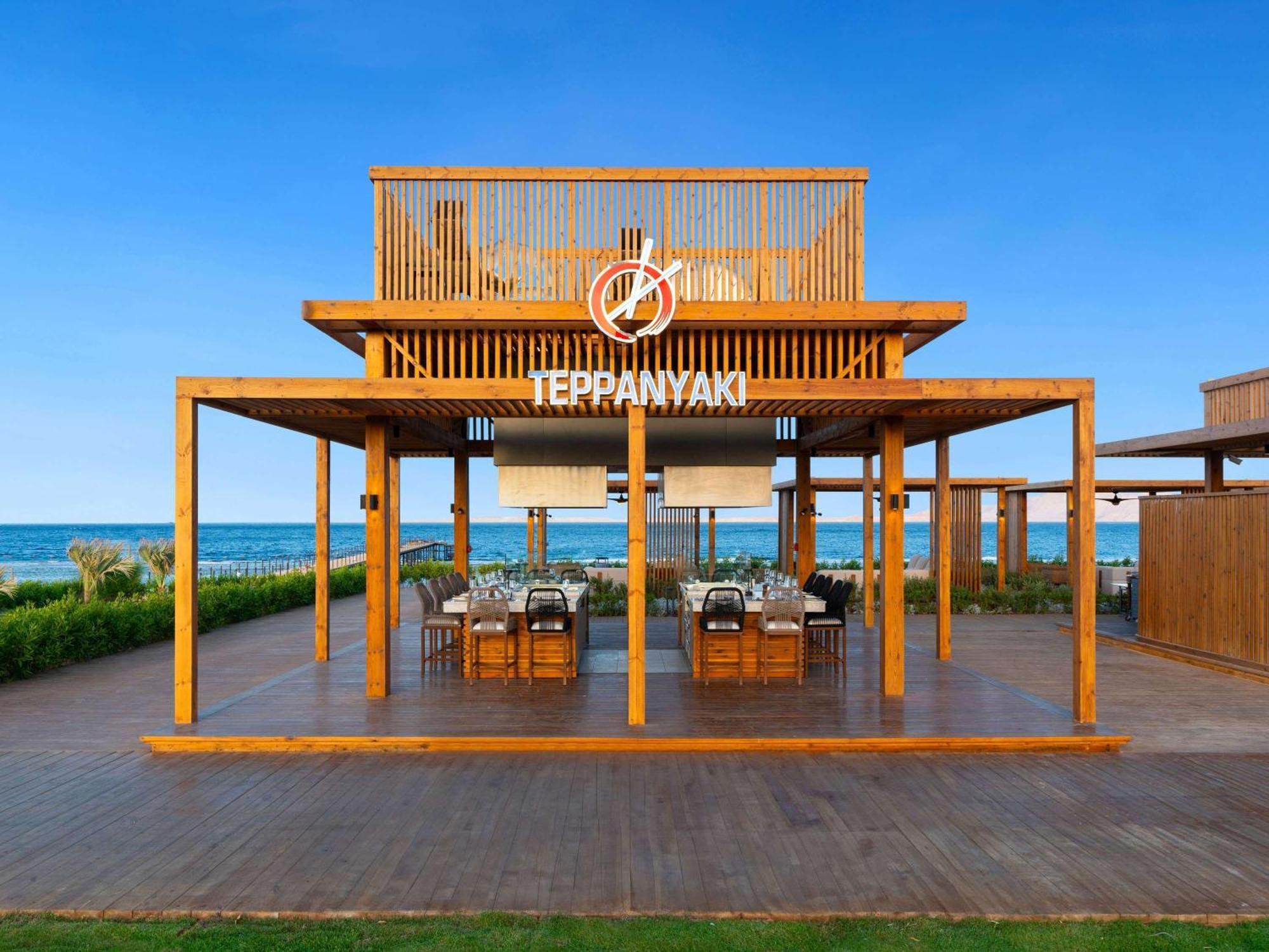 Rixos Radamis Sheikh - Free Jennifer Lopez Concert Access July 4 - 2 Kids Free 5*