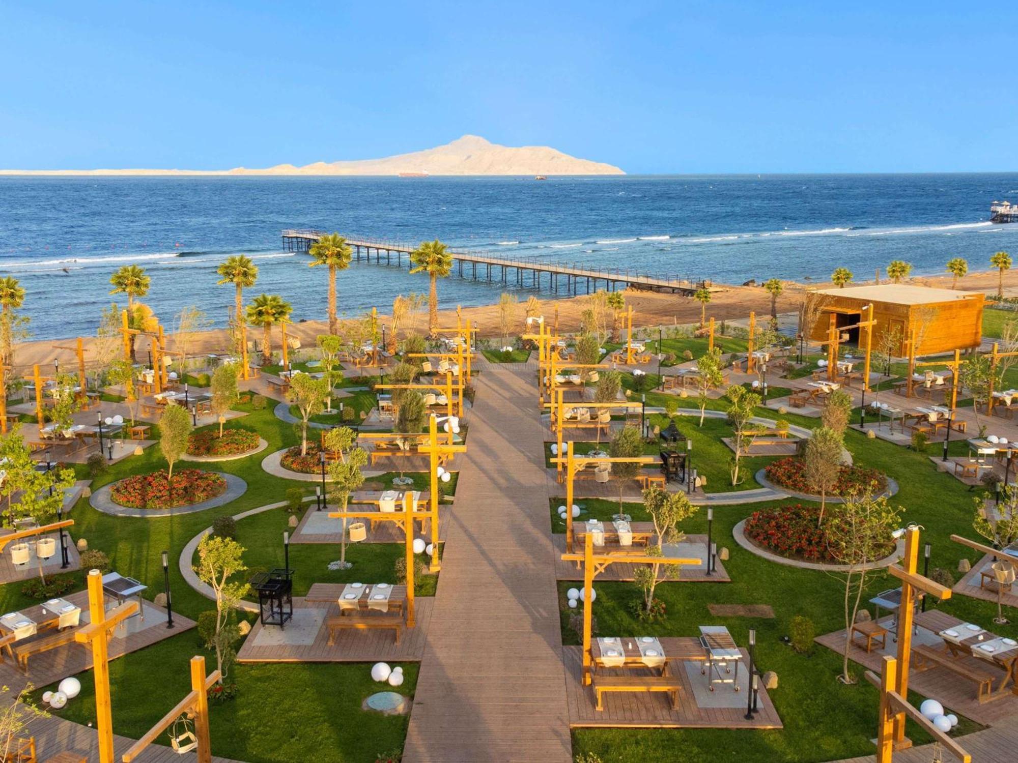Rixos Radamis Sheikh - Free Jennifer Lopez Concert Access July 4 - 2 Kids Free 5*