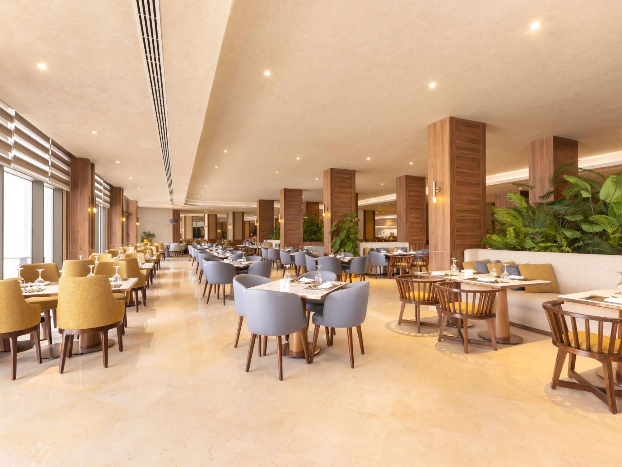 Resort Rixos Radamis Sheikh - Free Jennifer Lopez Concert Access July 4 - 2 Kids Free 5*