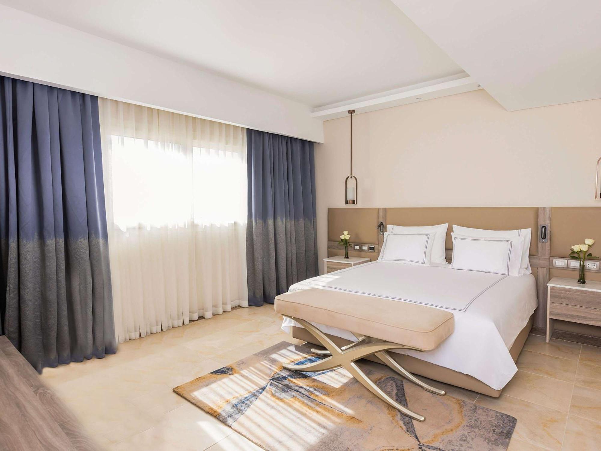 Rixos Radamis Sheikh - Free Jennifer Lopez Concert Access July 4 - 2 Kids Free 5*