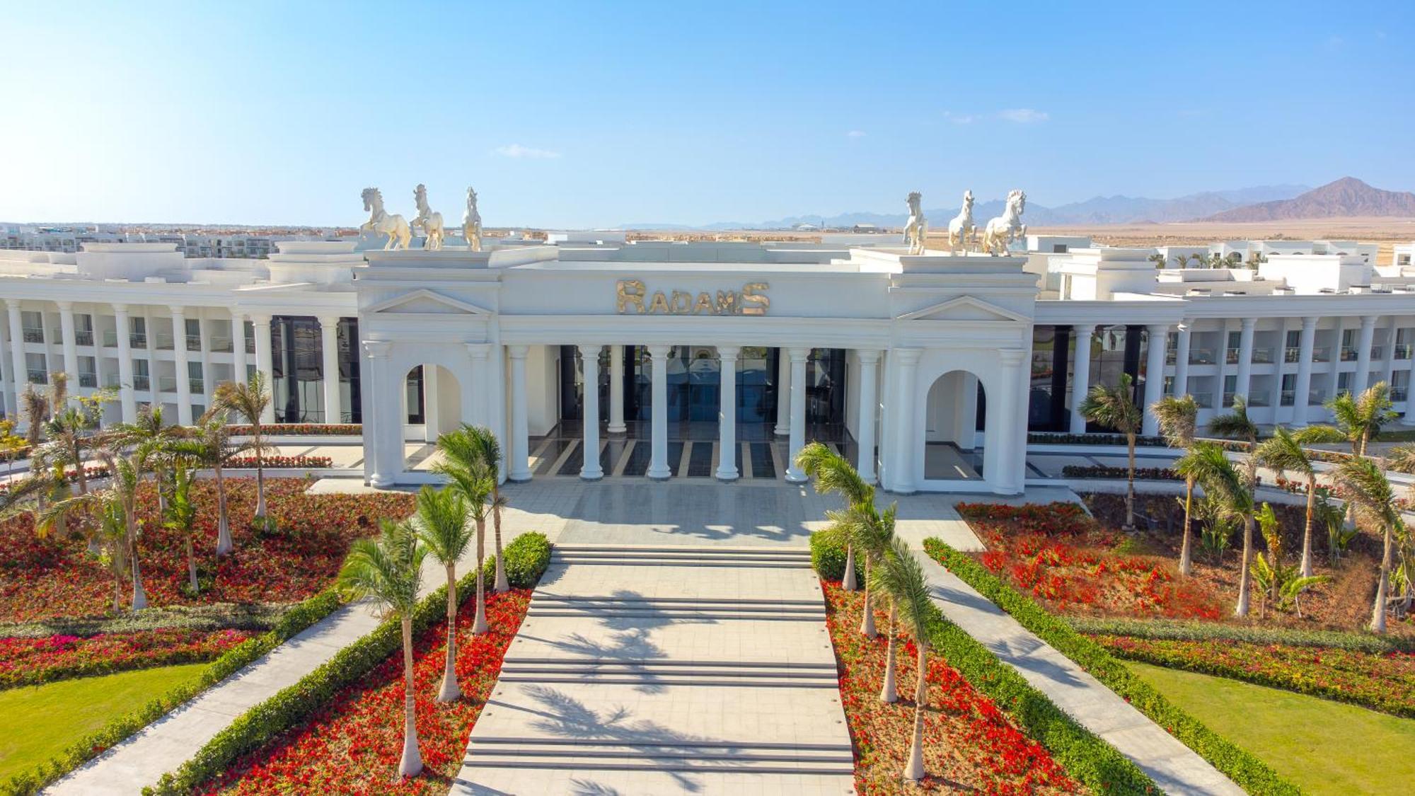Resort Rixos Radamis Sheikh - Free Jennifer Lopez Concert Access July 4 - 2 Kids Free