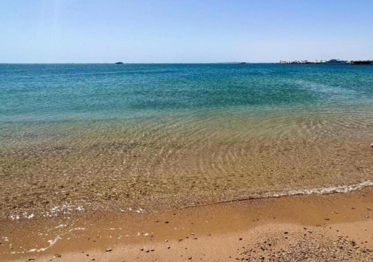 Apartment With Seaview, Amazing For Couples, Sunny & Seaview & Free Wi-fi *