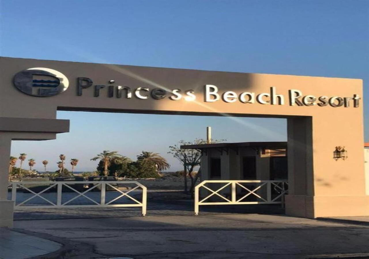 With Seaview, Amazing For Couples, Sunny & Seaview & Free Wi-fi Apartment Hurghada