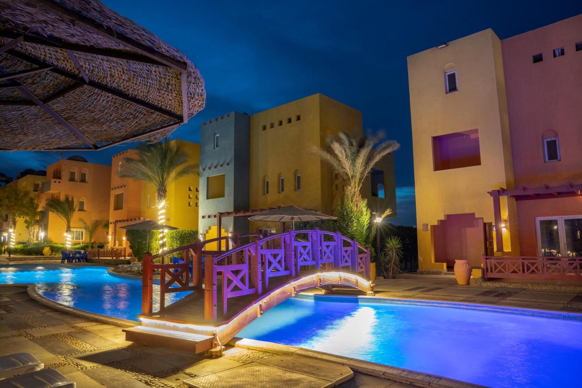 Otel Al-dora 3*