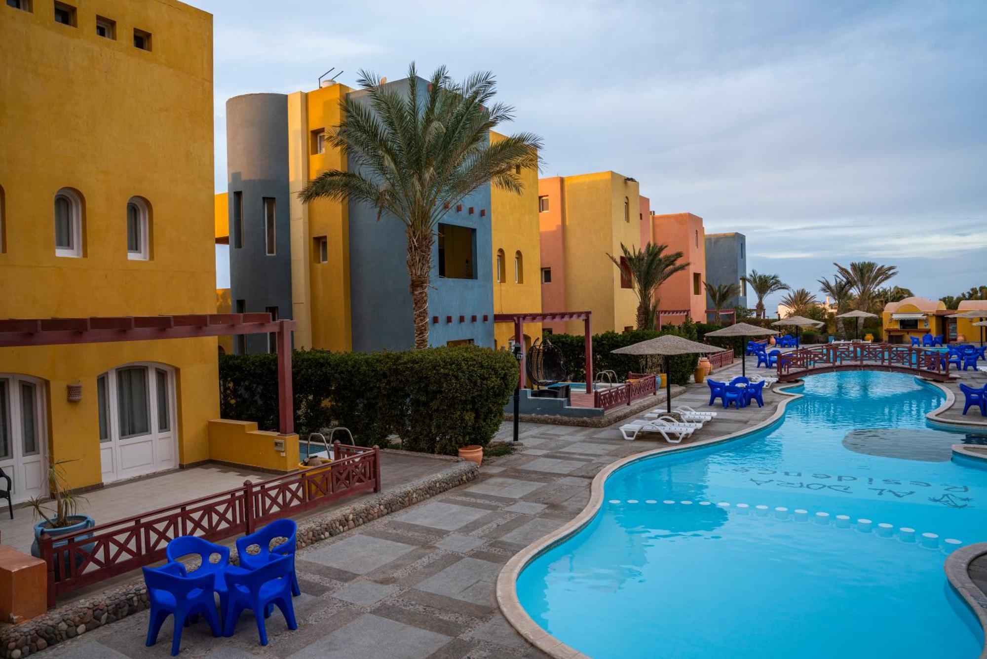 Apartment Modern 2br - Al Dora Resort, *
