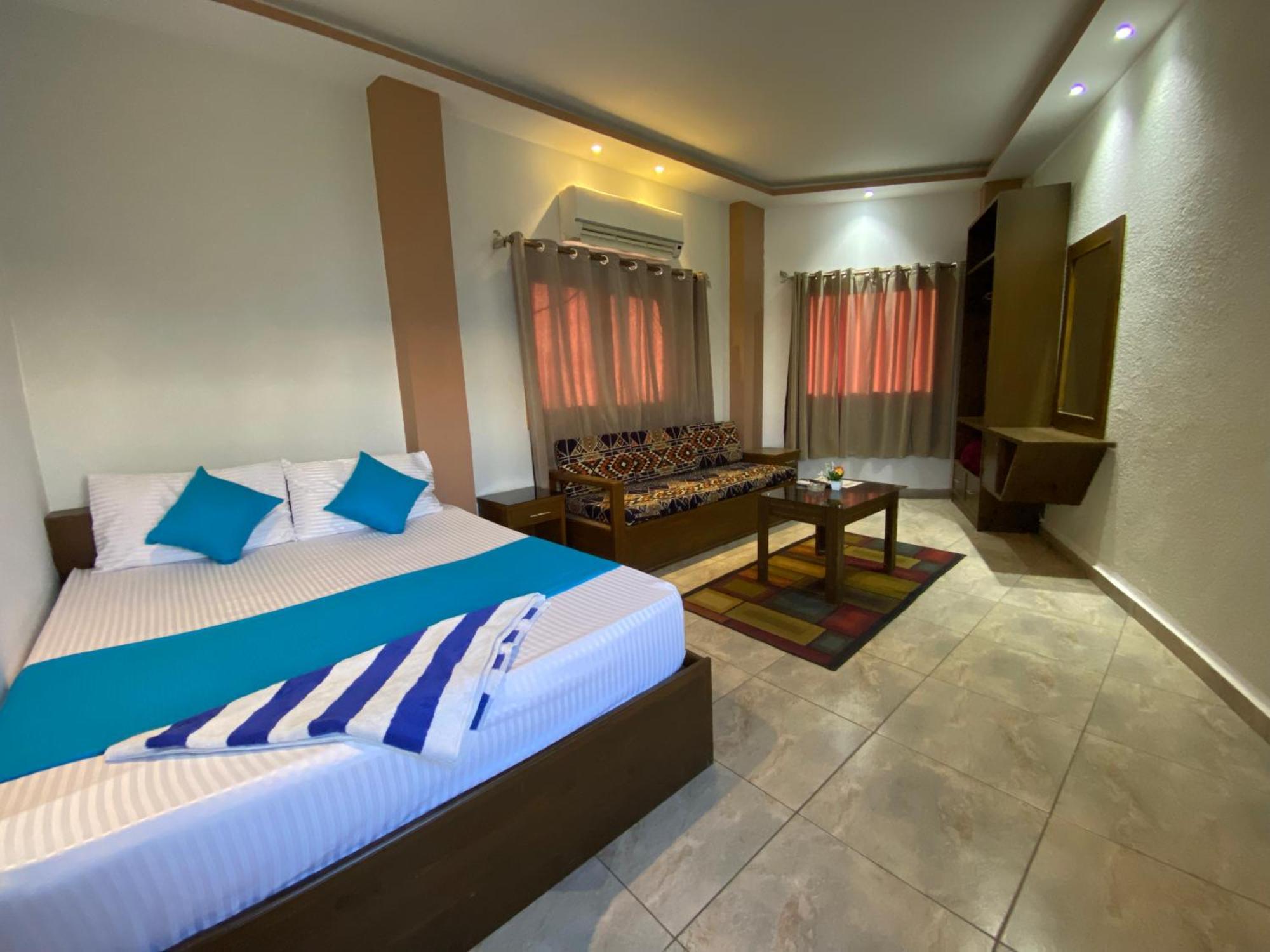 Seaview 3*