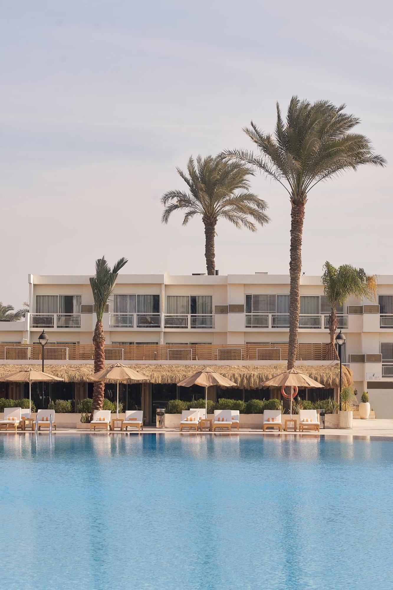 Pyramids Park Cairo Hotel
