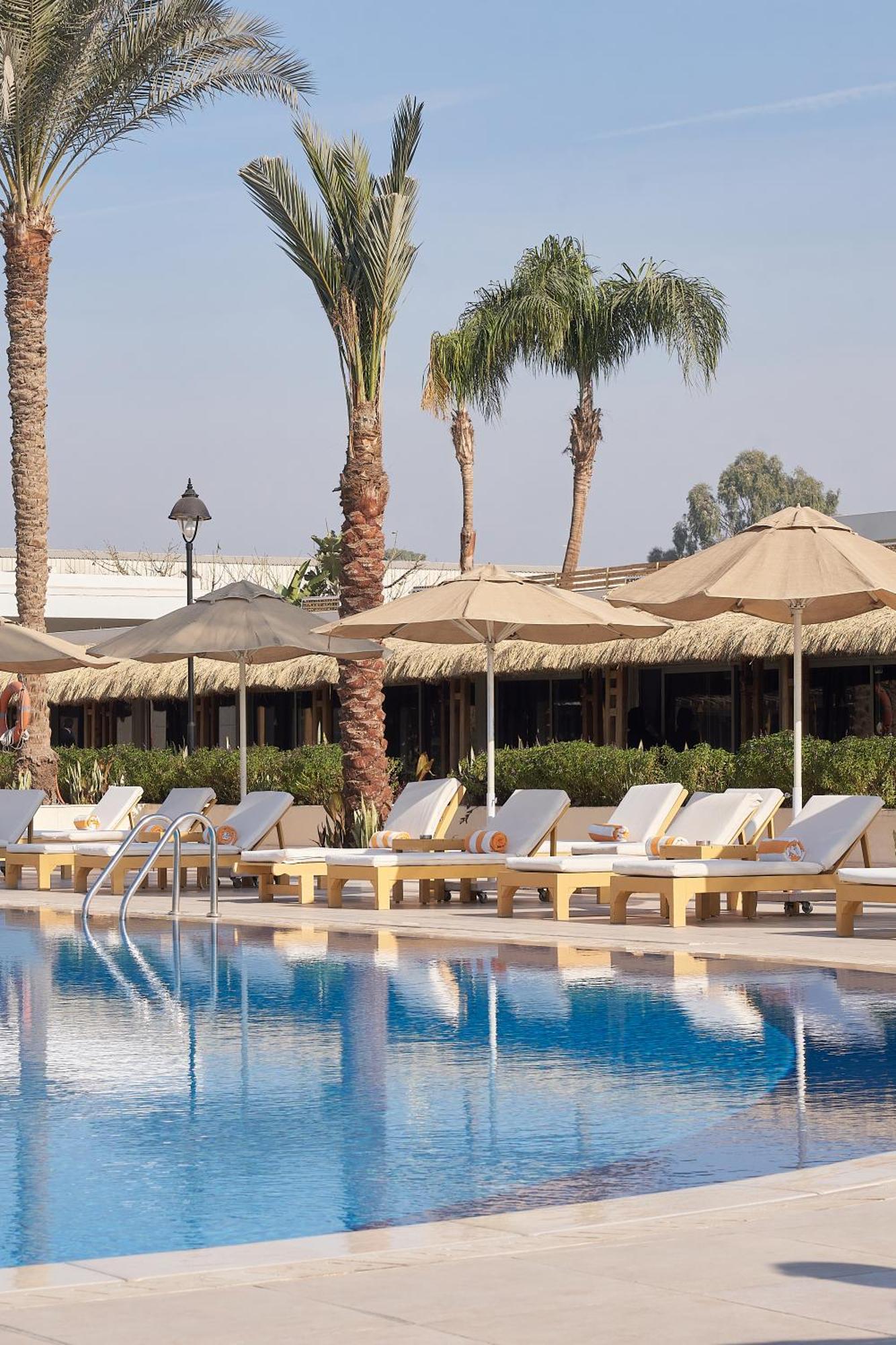 Pyramids Park Cairo Hotel