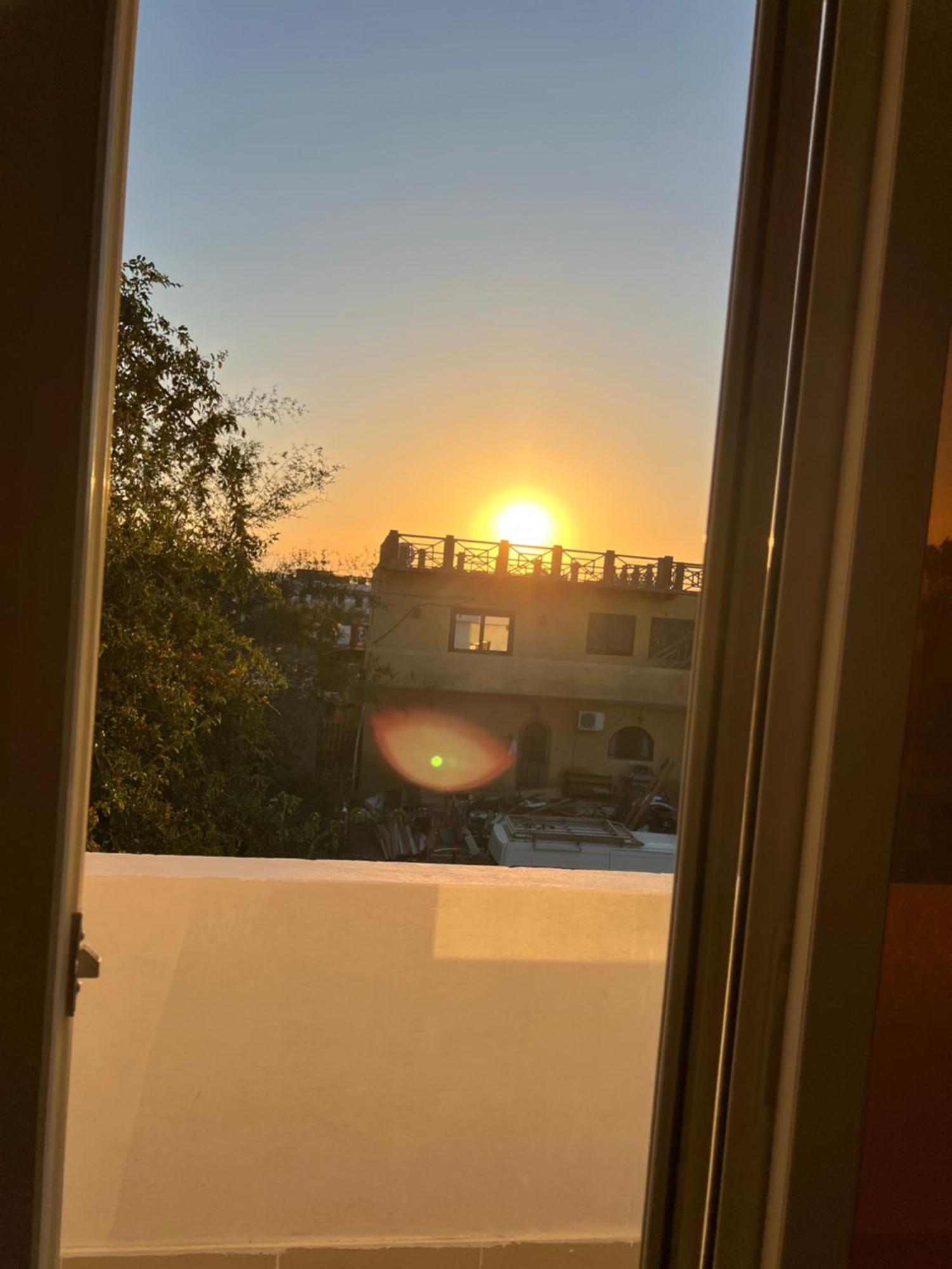 Manzzel Hostel *