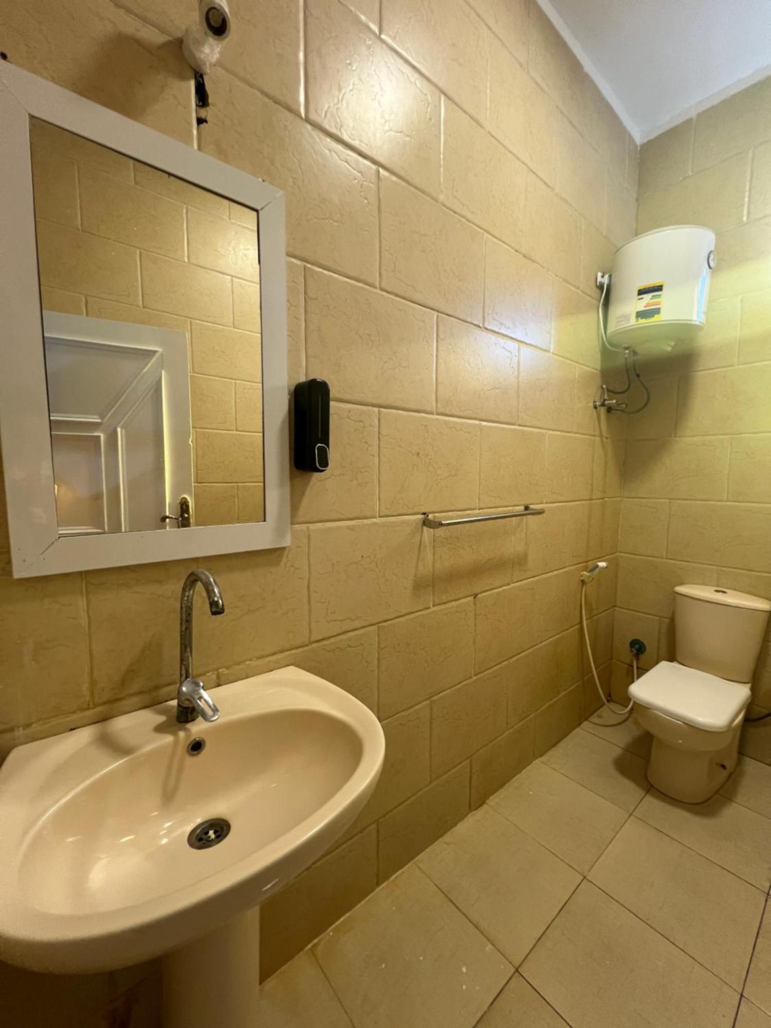 Manzzel Hostel