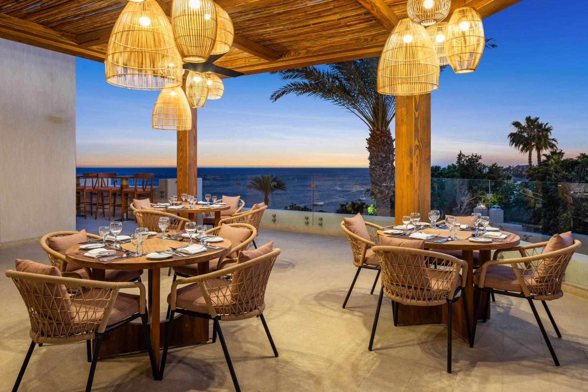 Doubletree By Hilton Sharks Bay