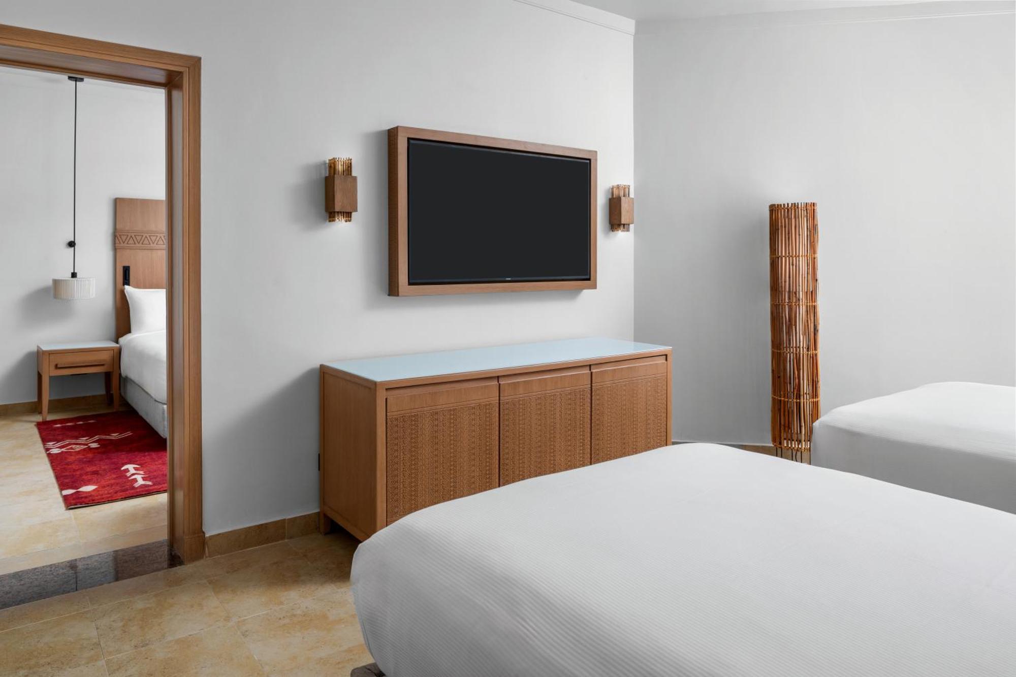 Doubletree By Hilton Sharks Bay